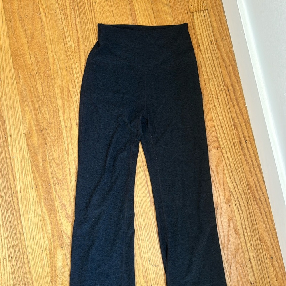 Beyond yoga black yoga pants/flare leggings